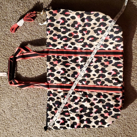 NWT! 11/18 Victoria's Secret Limited Sexy Leopard Wild Weekender Tote Bag, Large - Picture 4 of 10